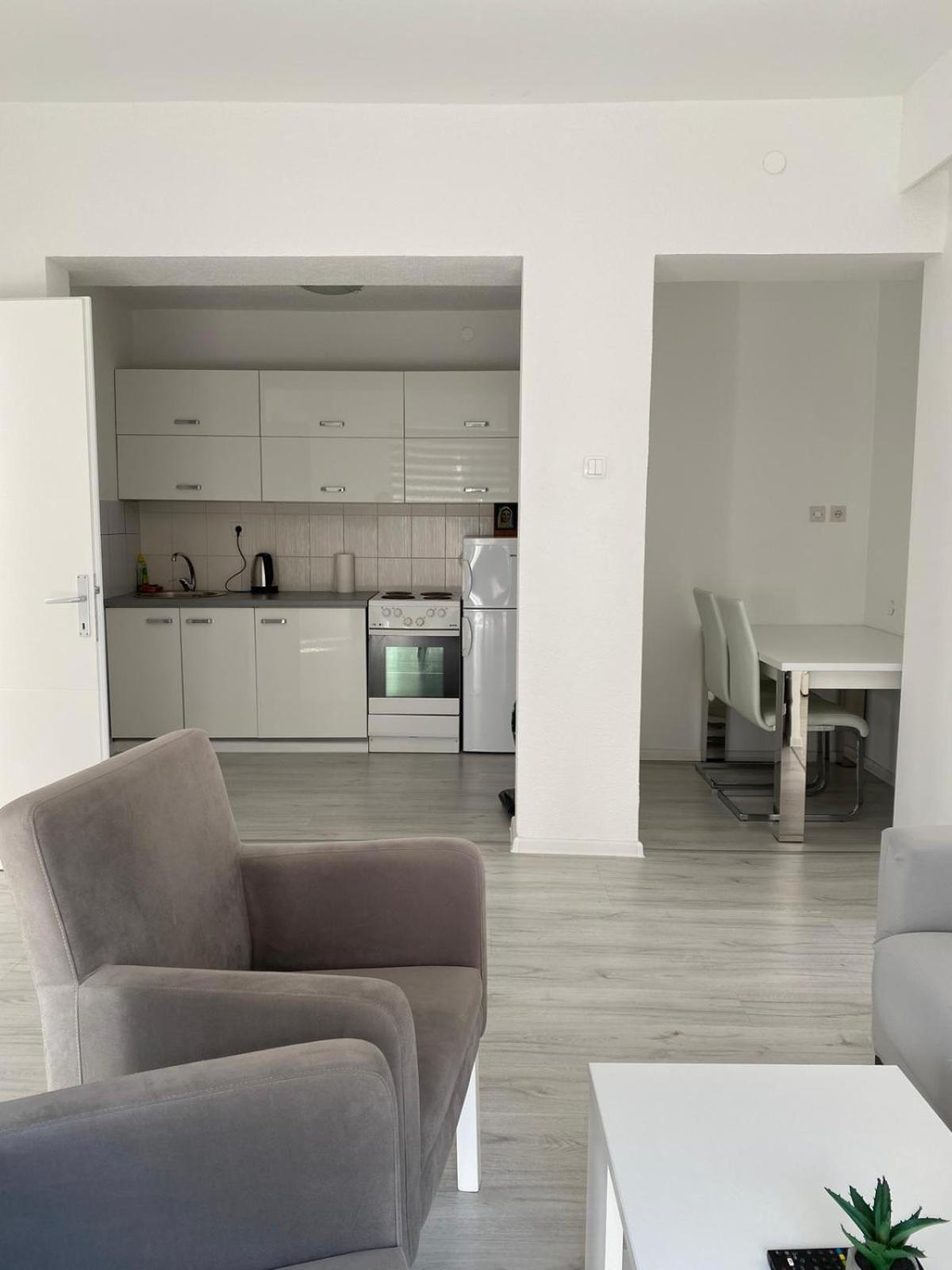 Apartmani โปซูเช ภายนอก รูปภาพ